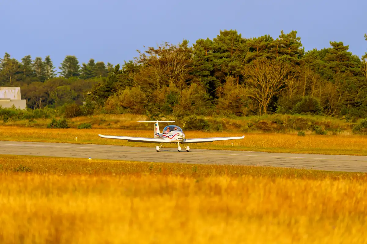A1207100LR