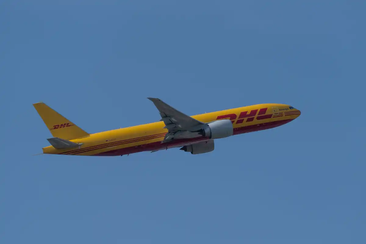 A7402611LR