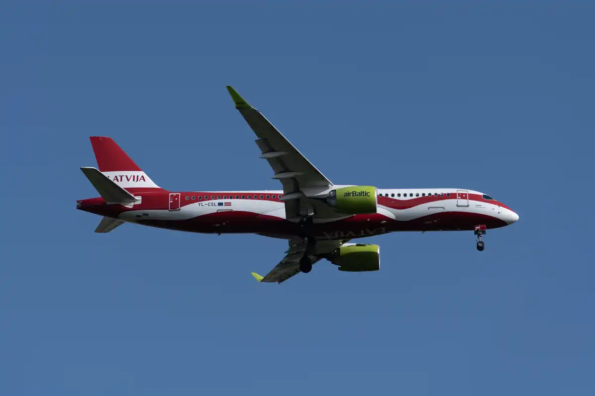A7403563LR