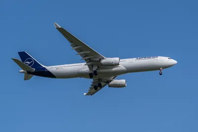 A7403574LR