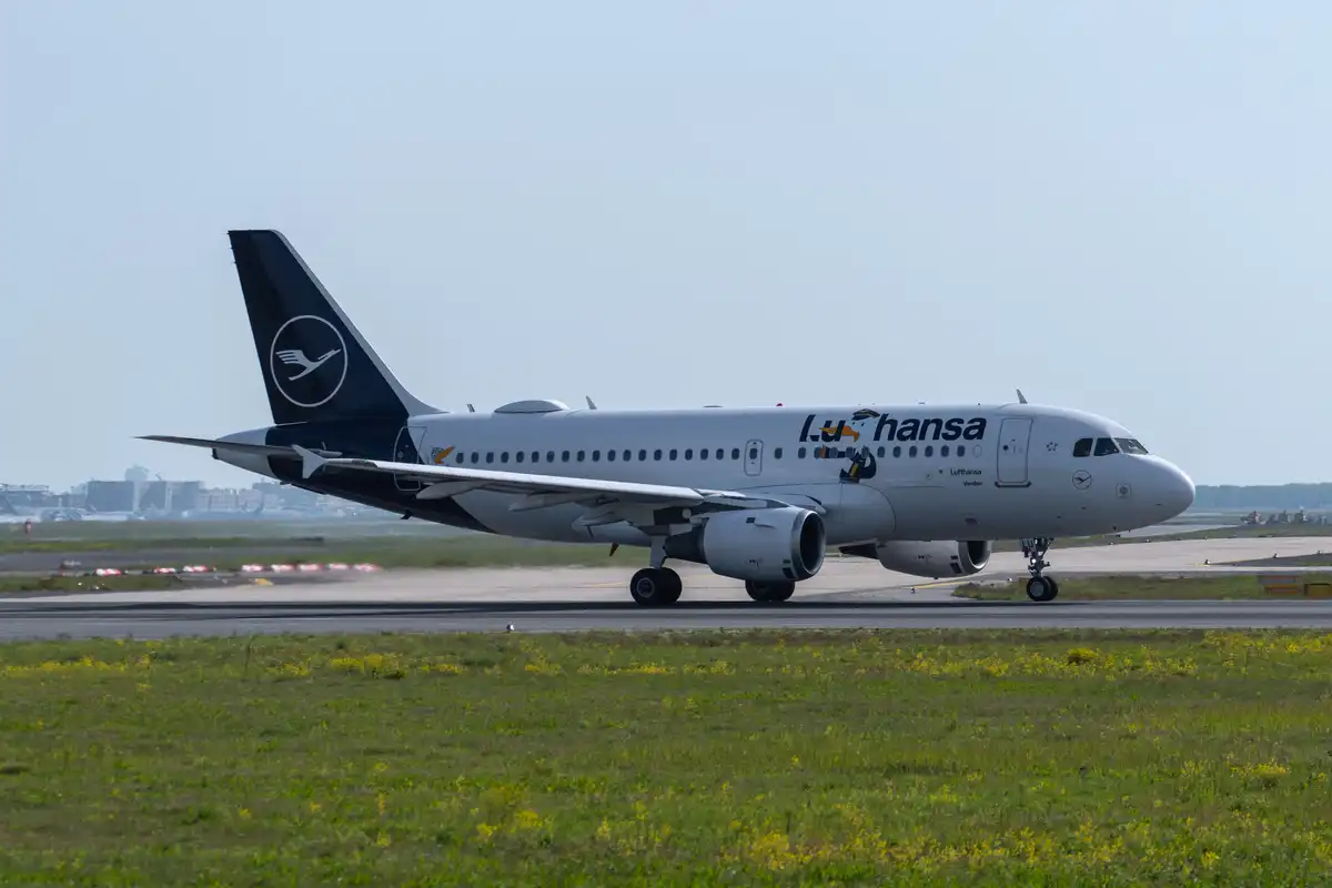 A7403678LR