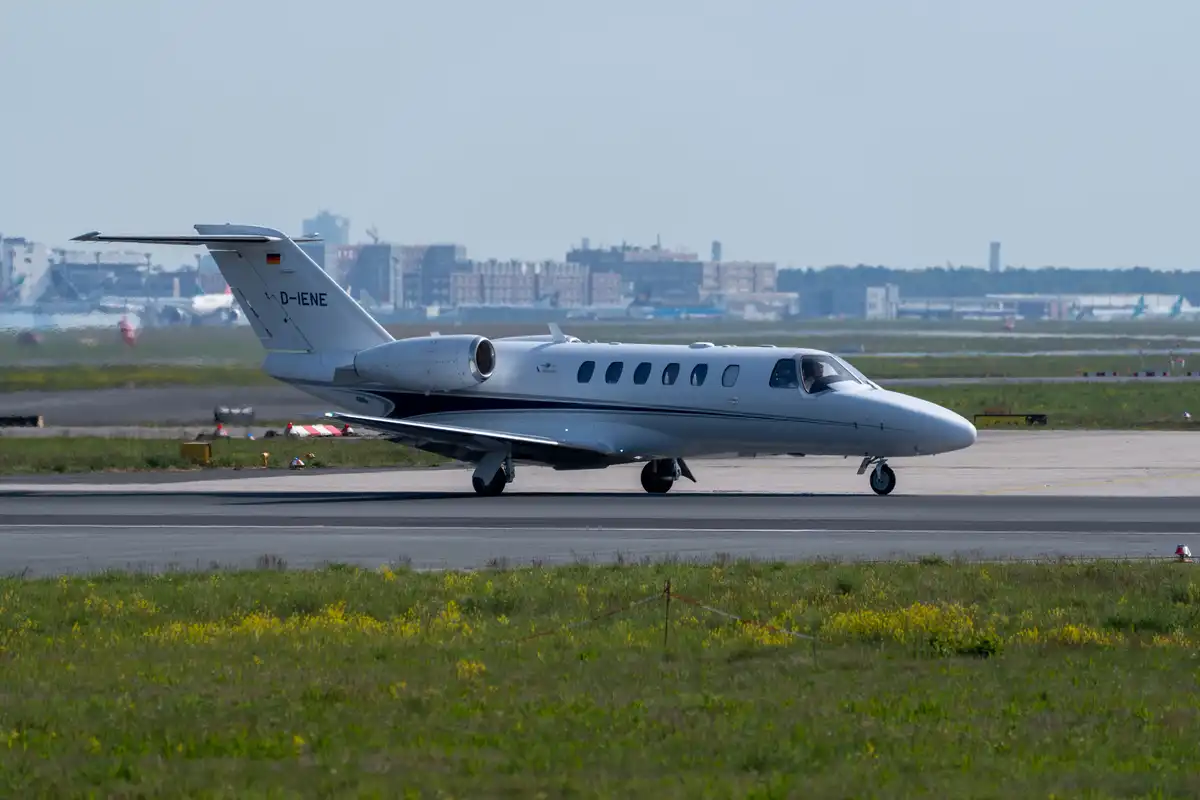 A7403818LR
