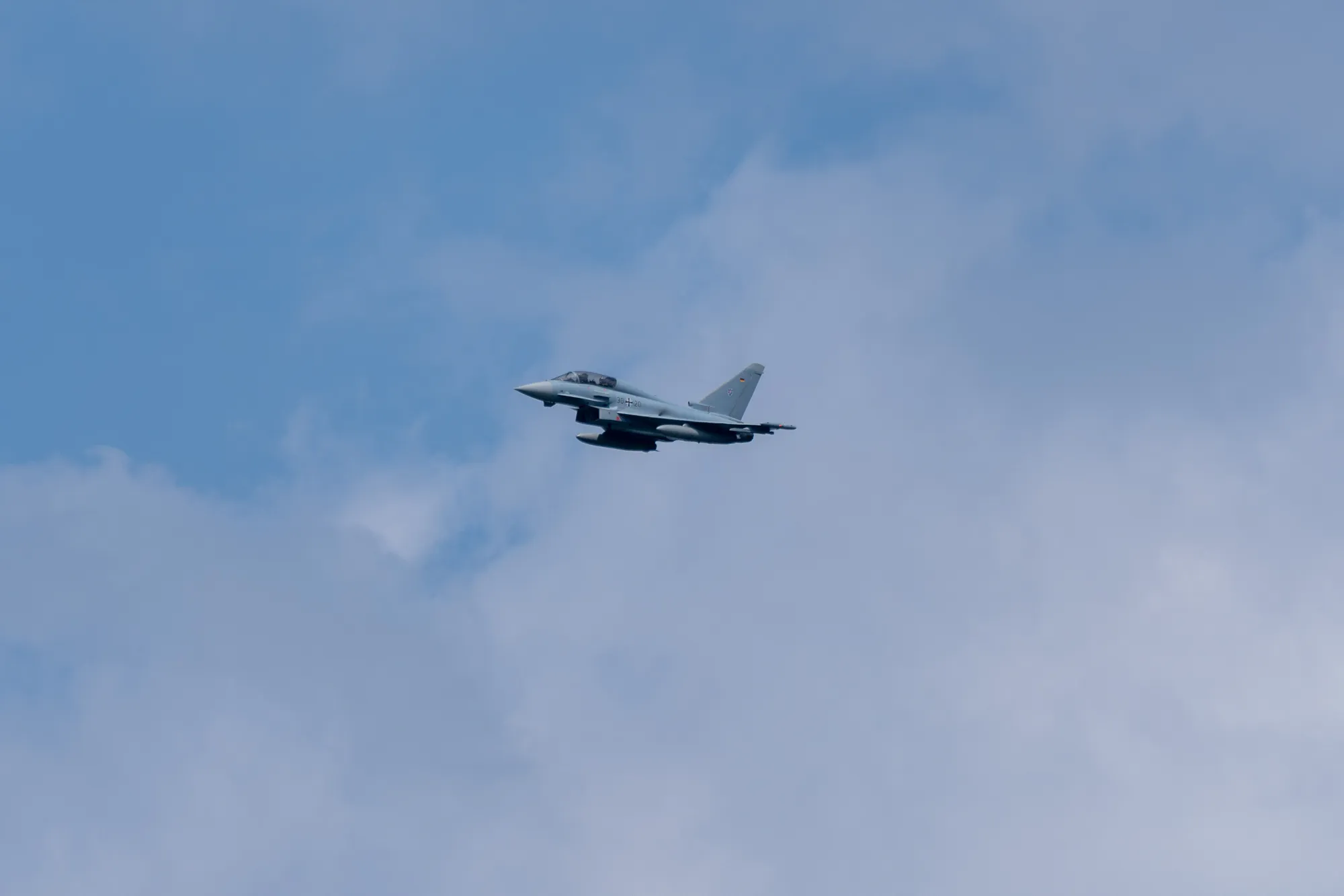 A7404713LR