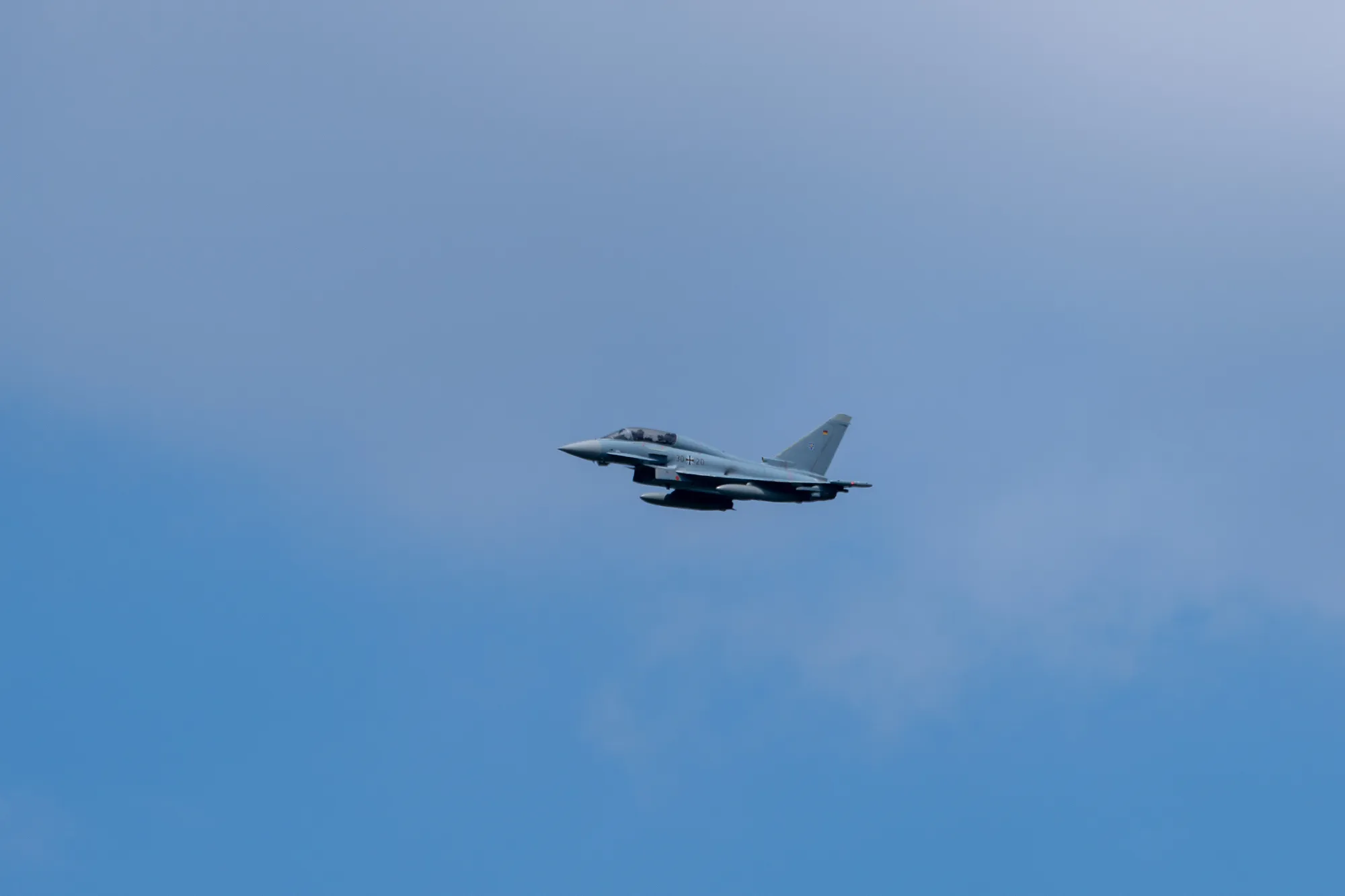 A7404718LR