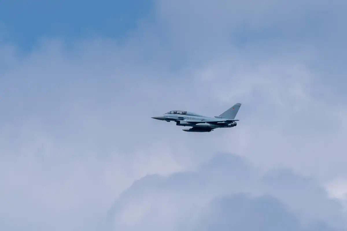 A7404727LR
