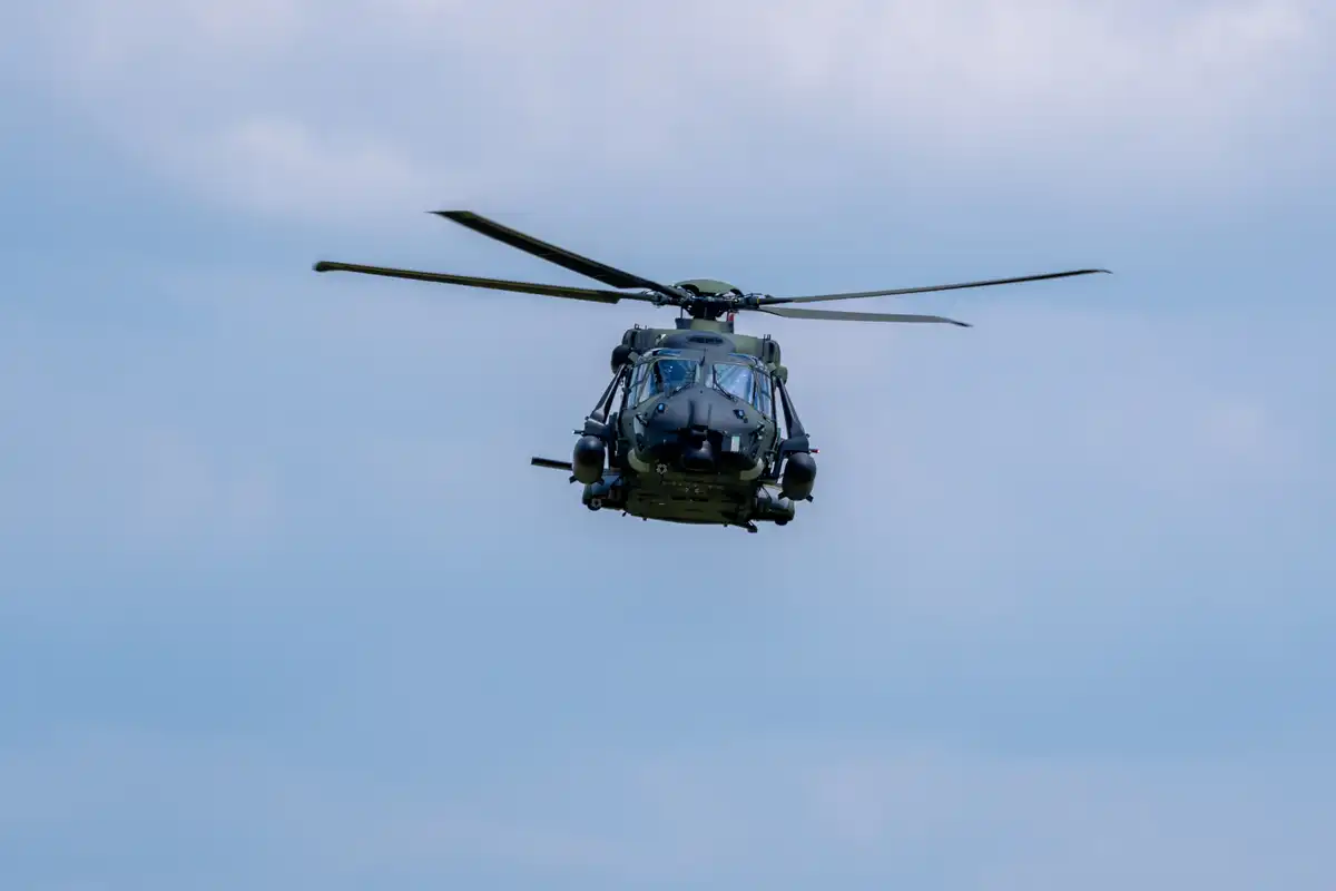 A7405330LR
